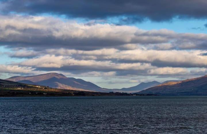 Skellig View Harbour View Sunrise Apartment Portmagee Exteriör bild